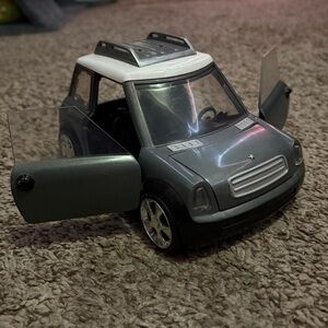 2003 Vintage Bratz Lil' Coupe (mini cooper) toy car